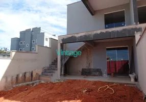Foto 1 de Casa com 2 Quartos à venda, 90m² em Vale das Orquideas, Contagem