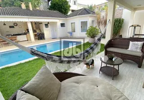 Foto 1 de Casa de Condomínio com 4 Quartos à venda, 270m² em Jardim Carioca, Rio de Janeiro