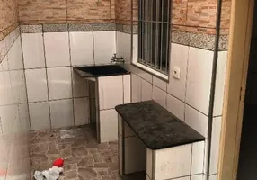 Foto 1 de Casa com 1 Quarto para alugar, 25m² em Umuarama, Osasco