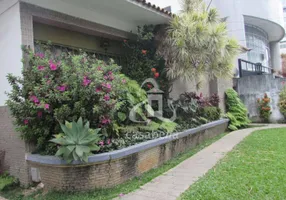 Foto 1 de Casa com 3 Quartos à venda, 375m² em José Menino, Santos