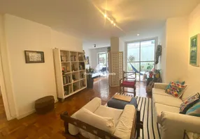 Foto 1 de Apartamento com 3 Quartos à venda, 108m² em Humaitá, Rio de Janeiro