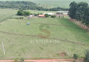 Foto 1 de Fazenda/Sítio com 3 Quartos à venda, 48400m² em Nova Uberlandia, Uberlândia