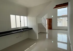 Foto 1 de Sobrado com 3 Quartos à venda, 98m² em Tupy, Itanhaém