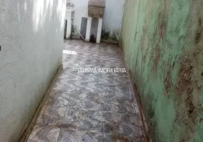 Foto 1 de Casa com 1 Quarto para alugar, 60m² em Jardim Record, Taboão da Serra