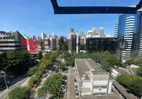Foto 1 de Sala Comercial para venda ou aluguel, 234m² em Cidade Monções, São Paulo