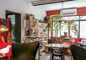 Foto 1 de Apartamento com 2 Quartos à venda, 82m² em Cerqueira César, São Paulo