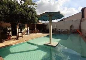 Foto 1 de Casa com 4 Quartos à venda, 100m² em Residencial Village Garavelo, Aparecida de Goiânia