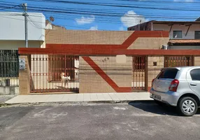 Foto 1 de Casa com 4 Quartos à venda, 400m² em Treze de Julho, Aracaju