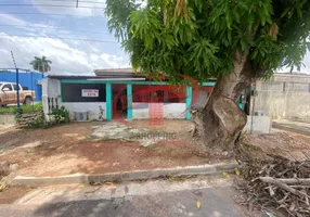 Foto 1 de Casa com 4 Quartos à venda, 360m² em Santa Rita, Macapá