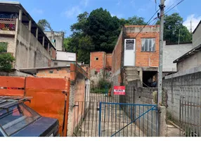 Foto 1 de Casa com 2 Quartos à venda, 200m² em Jardim Rodolfo Pirani, São Paulo