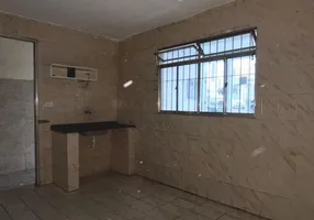 Foto 1 de Casa com 1 Quarto para alugar, 40m² em Bussocaba, Osasco