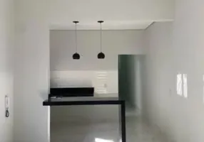 Foto 1 de Casa com 3 Quartos à venda, 120m² em Vila Molon, Americana