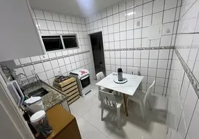 Foto 1 de Apartamento com 2 Quartos à venda, 62m² em Itapuã, Vila Velha