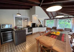 Foto 1 de Casa de Condomínio com 5 Quartos à venda, 531m² em Mossunguê, Curitiba