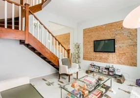 Foto 1 de Casa com 3 Quartos à venda, 90m² em Vila Olímpia, São Paulo