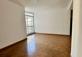 Foto 1 de Apartamento com 3 Quartos à venda, 124m² em Jardim Paulista, São Paulo