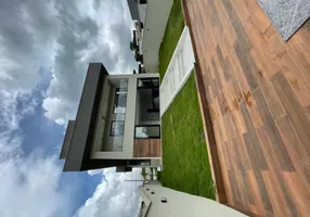 Foto 1 de Casa de Condomínio com 4 Quartos à venda, 320m² em Condomínio do Lago, Goiânia