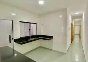 Foto 1 de Casa com 3 Quartos à venda, 107m² em Residencial Brisas da Mata, Goiânia