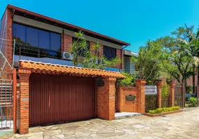 Foto 1 de Casa com 3 Quartos à venda, 434m² em Teresópolis, Porto Alegre
