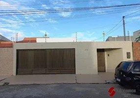 Foto 1 de Casa com 3 Quartos à venda, 350m² em Atalaia, Aracaju