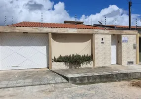 Foto 1 de Casa com 3 Quartos à venda, 190m² em Cavaco, Arapiraca