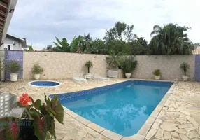 Foto 1 de Casa com 5 Quartos para alugar, 130m² em Barra da Lagoa, Ubatuba