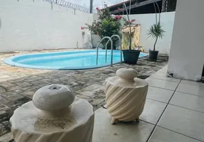 Foto 1 de Casa com 4 Quartos à venda, 270m² em Tejipió, Recife