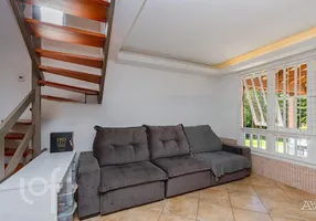Foto 1 de Casa de Condomínio com 4 Quartos à venda, 149m² em Medianeira, Porto Alegre