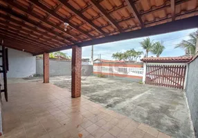 Foto 1 de Casa com 2 Quartos à venda, 173m² em Jardim Britânia, Caraguatatuba