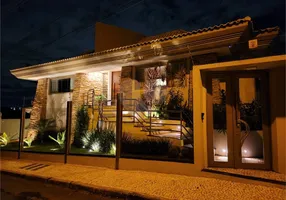 Foto 1 de Casa com 5 Quartos para venda ou aluguel, 1200m² em Lago Sul, Brasília