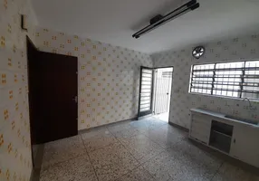 Foto 1 de Sobrado com 2 Quartos para alugar, 112m² em Vila Assuncao, Santo André