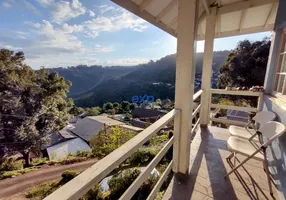 Foto 1 de Casa com 2 Quartos à venda, 88m² em , Gramado