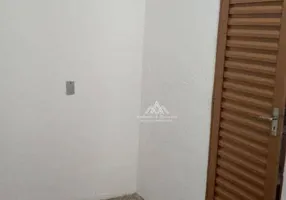 Foto 1 de Kitnet com 1 Quarto para alugar, 15m² em Centro, Ribeirão Preto