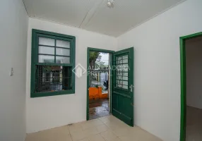 Foto 1 de Casa com 2 Quartos para alugar, 65m² em Partenon, Porto Alegre