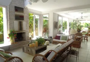 Foto 1 de Casa de Condomínio com 4 Quartos para venda ou aluguel, 230m² em Baleia, São Sebastião