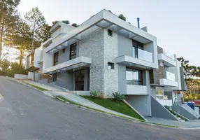 Foto 1 de Casa de Condomínio com 3 Quartos à venda, 214m² em Santa Cândida, Curitiba