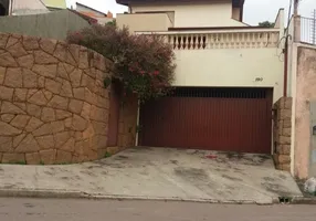 Foto 1 de Sobrado com 4 Quartos à venda, 215m² em Jardim Pacaembú, Jundiaí