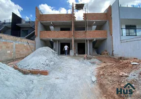 Foto 1 de Casa com 2 Quartos à venda, 80m² em Vale das Orquideas, Contagem