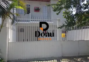 Foto 1 de Sobrado com 3 Quartos à venda, 108m² em Alto da Rua XV, Curitiba