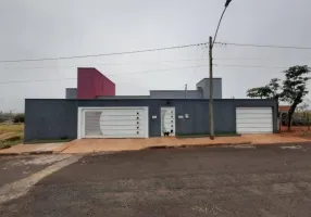 Foto 1 de Casa com 3 Quartos à venda, 176m² em , Paranaiguara