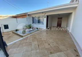 Foto 1 de Casa com 2 Quartos para alugar, 72m² em Cajuru, Curitiba