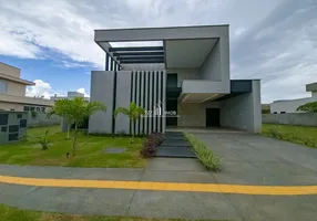 Foto 1 de Casa de Condomínio com 4 Quartos à venda, 295m² em Residencial Goiânia Golfe Clube, Goiânia