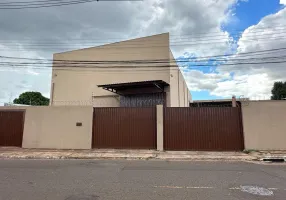 Foto 1 de Galpão/Depósito/Armazém para alugar, 650m² em Vila Ieda, Campo Grande
