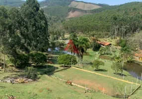 Foto 1 de Fazenda/Sítio com 2 Quartos à venda, 160m² em Itapeti, Guararema