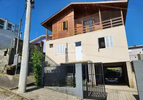 Foto 1 de Casa com 5 Quartos à venda, 180m² em Charqueadas, Caxias do Sul