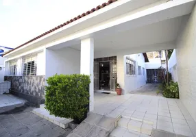 Foto 1 de Casa com 4 Quartos à venda, 230m² em Casa Forte, Recife