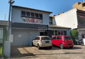 Foto 1 de Casa com 2 Quartos à venda, 323m² em Cristal, Porto Alegre