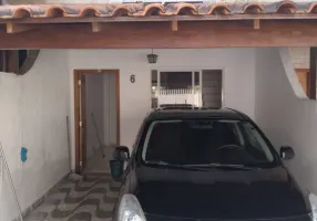 Foto 1 de Casa com 2 Quartos à venda, 70m² em Colubandê, São Gonçalo