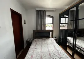 Foto 1 de Sobrado com 2 Quartos à venda, 115m² em Vila Maria, São José dos Campos