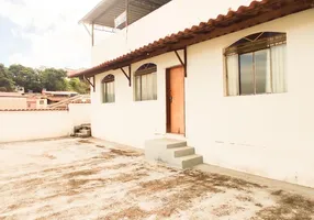Foto 1 de Casa com 4 Quartos à venda, 200m² em Aparecida, Belo Horizonte